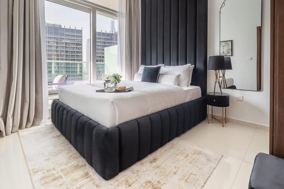 Frank Porter - Reva Residences Apartment